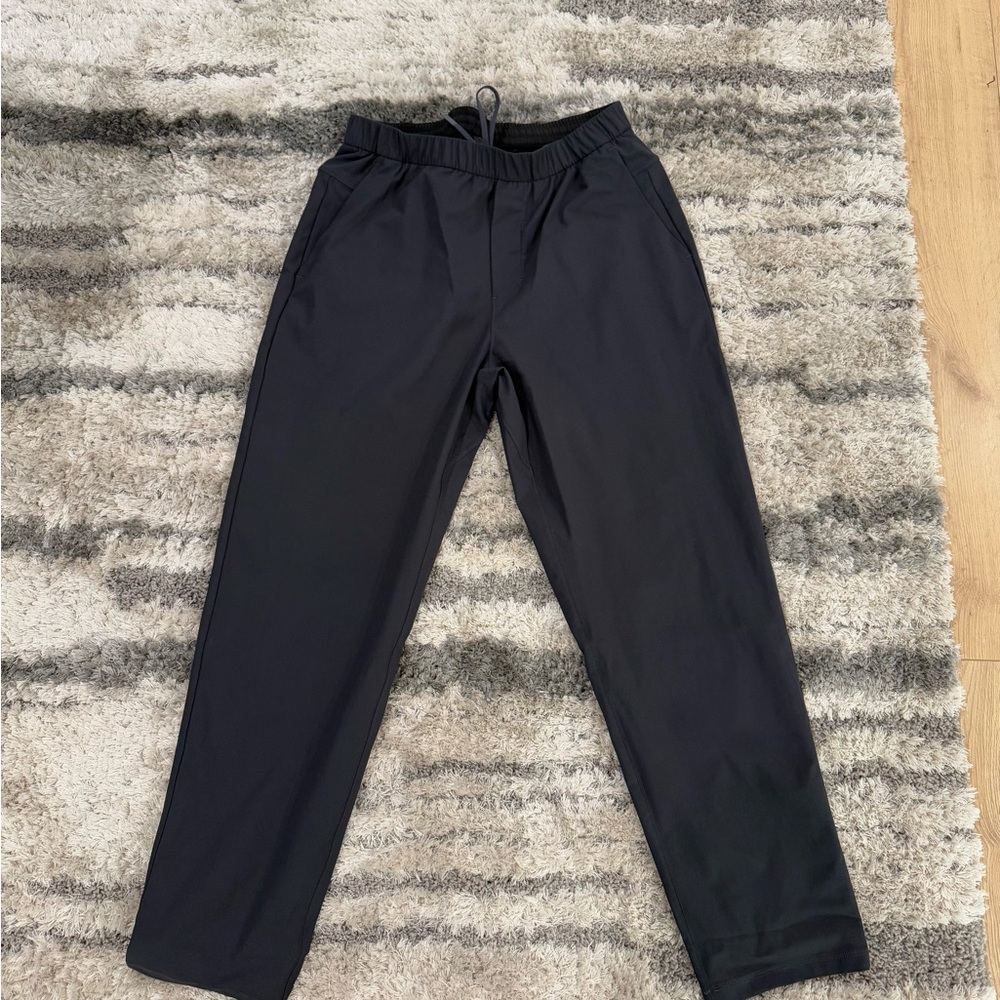 Lululemon ABC Pull on Pant Medium Charcoal Gray. Washer but not worn.